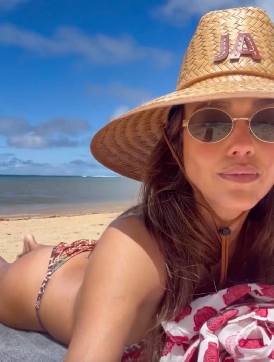 Jessica Alba Hot Shots0009