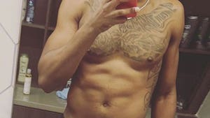 Celebrity 2022 Hot Shots -- New Year, Same Sexy Snaps!