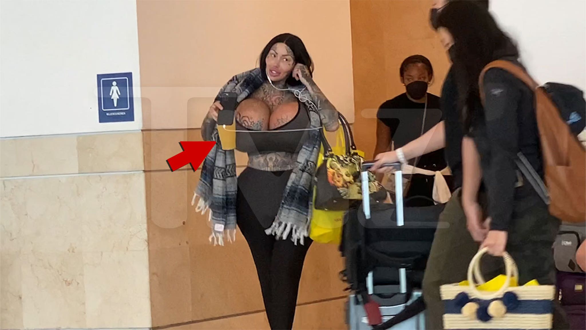 22 pound boobs