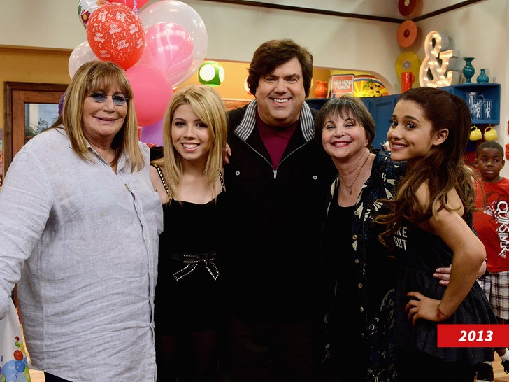 Penny Marshall and Cindy Williams Dan Schneider and ariana grande
