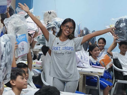 0806-Maeurn-Smiles-Builds-School-And-Learning-Center-PRIMARY