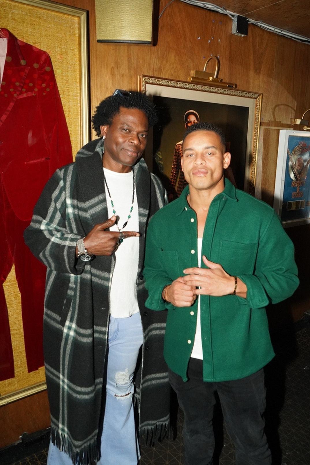 1225 Lukas Haas Christmas Song 11