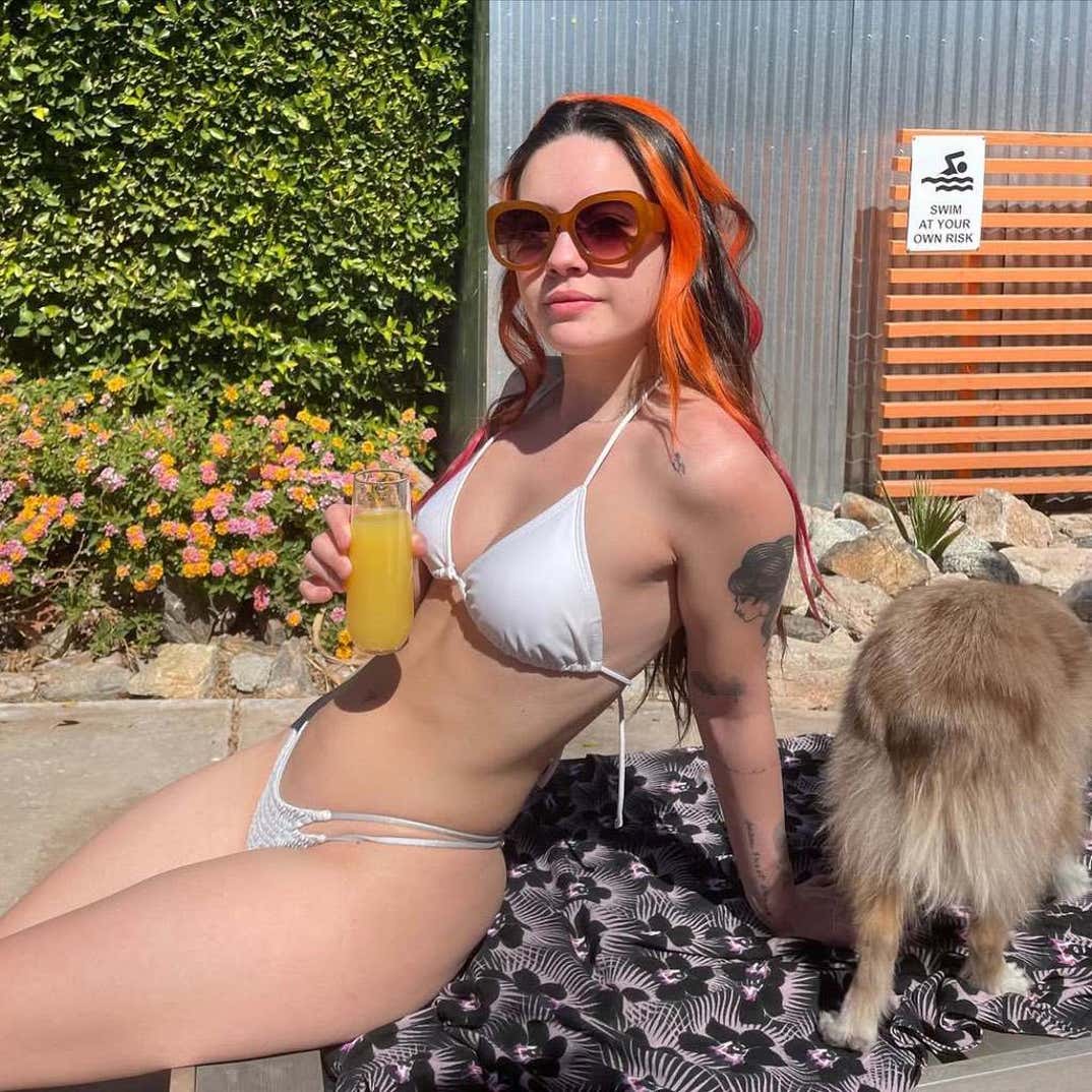 Bea Miller Hot Shots 0