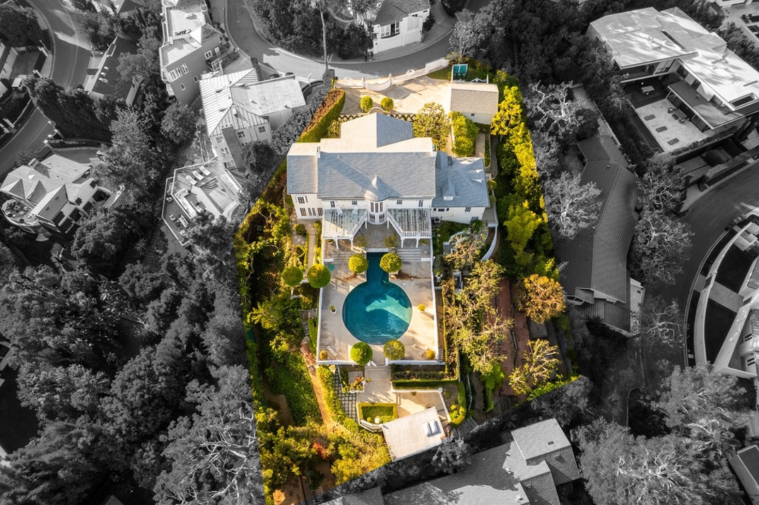 Richard Simmons Hollywood Hills New Photos 45