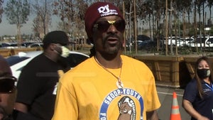 Snoop Dogg Predicts Rams and Chargers Super Bowl, L.A. Vs. L.A.!