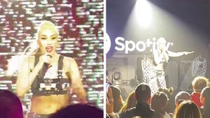 Gwen Stefani Performs Biggest Hits at Spotify's Wrapped Party