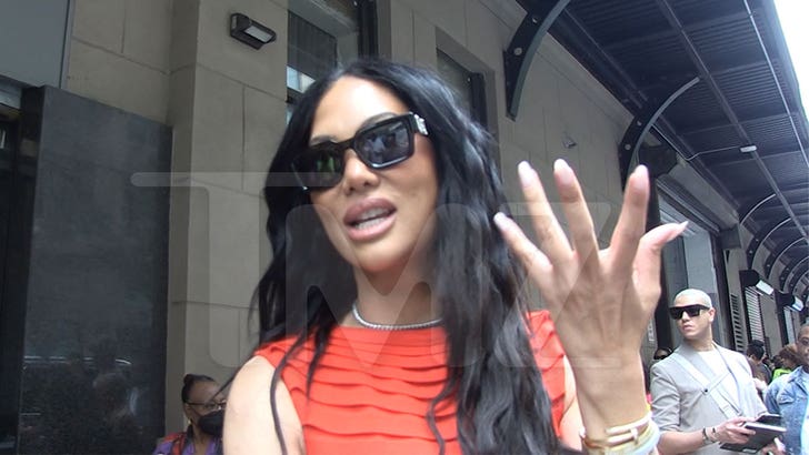 Kimora Lee Simmons 'Embarrassed' Daughter Aoki Hooked Up with Older Man