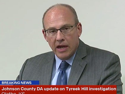 042419_tyreek_hill_live_stream_primary