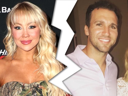 RaeLynn and Joshua Davis Getty INSTA 1