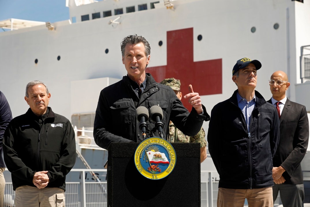 Governor Gavin Newsom Photos 8