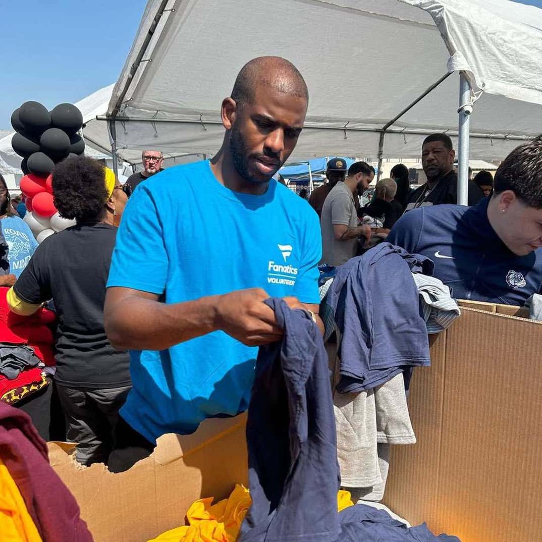 Chris Paul with Drug and Crime Free Youth Foundation
