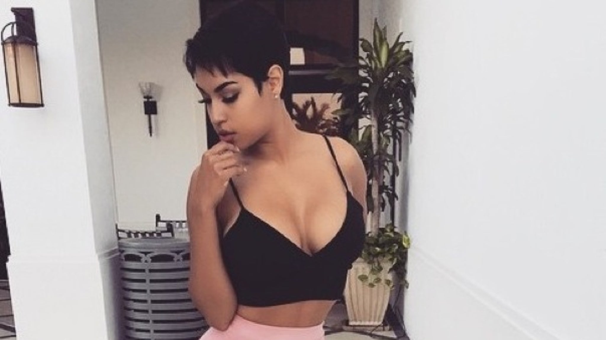 Zashia Santiago's Sexy Snapshots