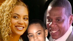 Blue Ivy Dancing at Beyonce and Jay-Z's London Concert