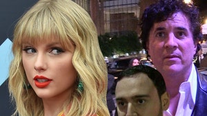 Taylor Swift Fans Sending Death Threats to Scooter Braun, Big Machine