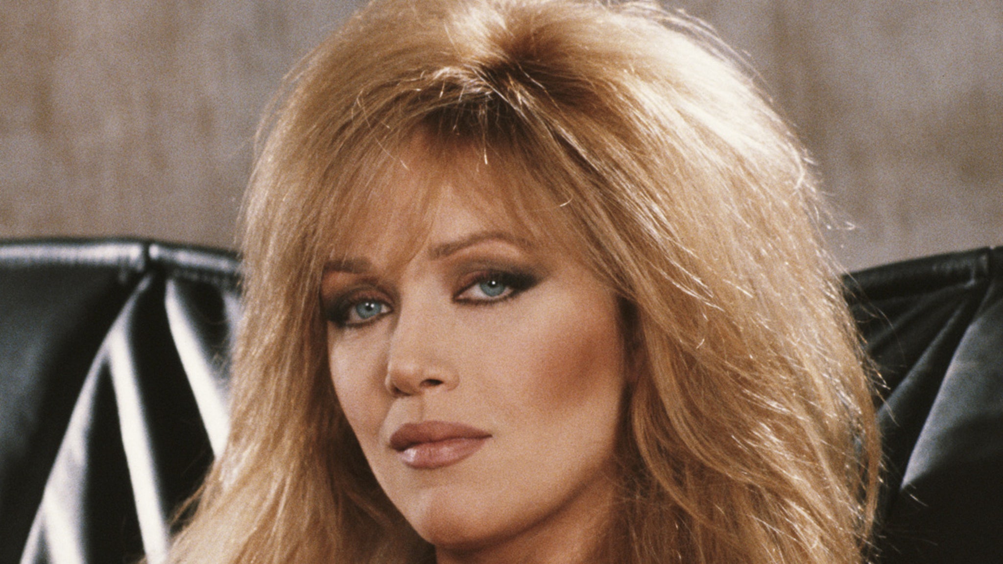 Bond Girl & ‘That’ 70s Show ‘Star Tanya Roberts Dead at 65