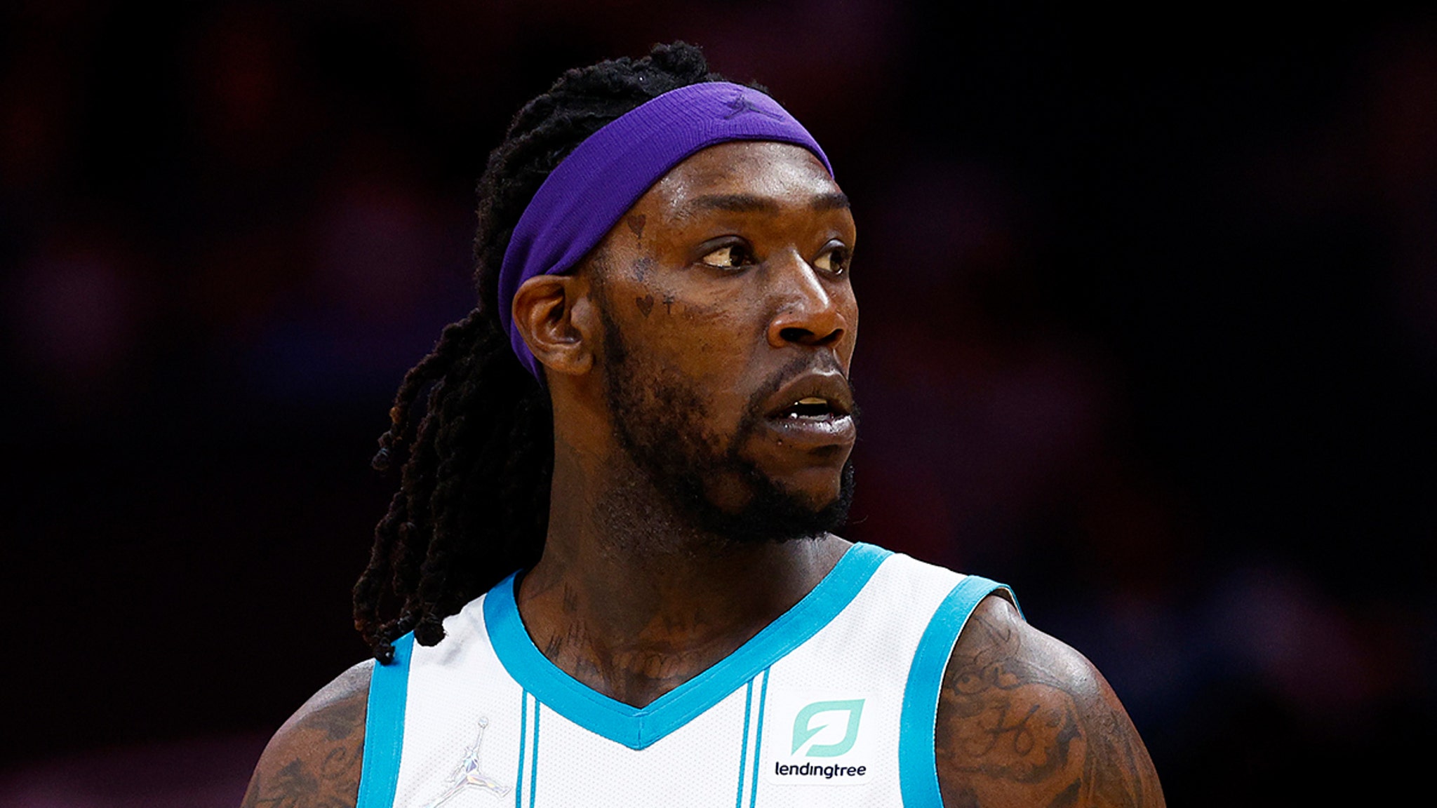Montrezl Harrell Charged W/ Felony, Allegedly Had 3 Lbs. Of Weed During Traffic Stop thumbnail