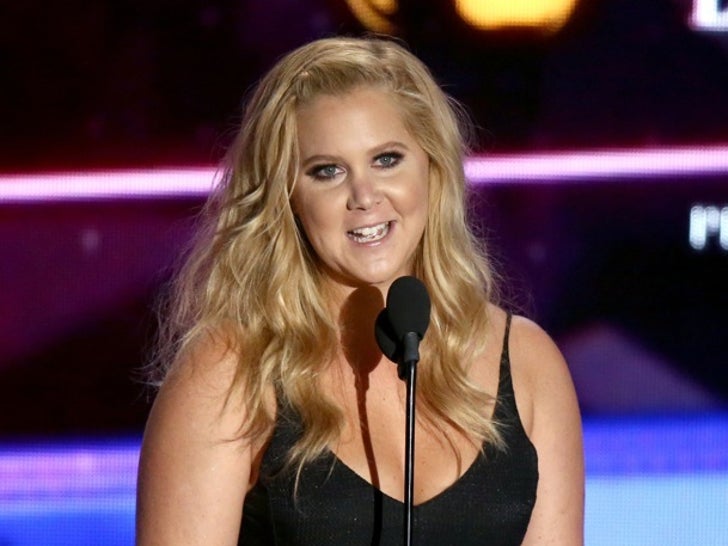Amy Schumer Photos
