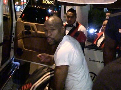 081617_floyd_mayweather_primary