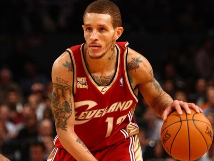 Delonte West On The Court