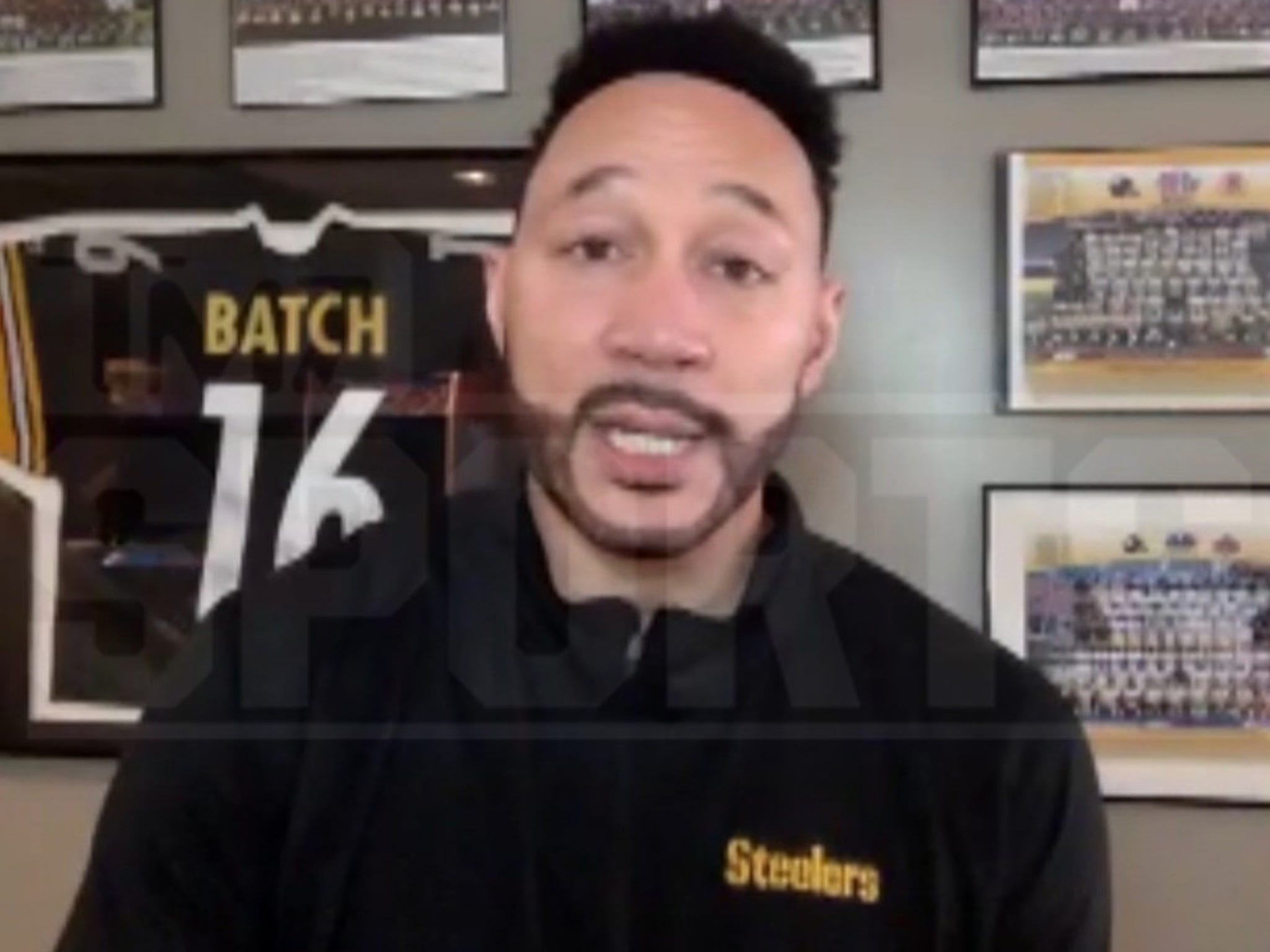 Charlie Batch on X: Just wanted to alert everyone just in case youre  looking for me tomorrow. Im seriously thinking about skipping the @Steelers  post game show to reenact this photo from