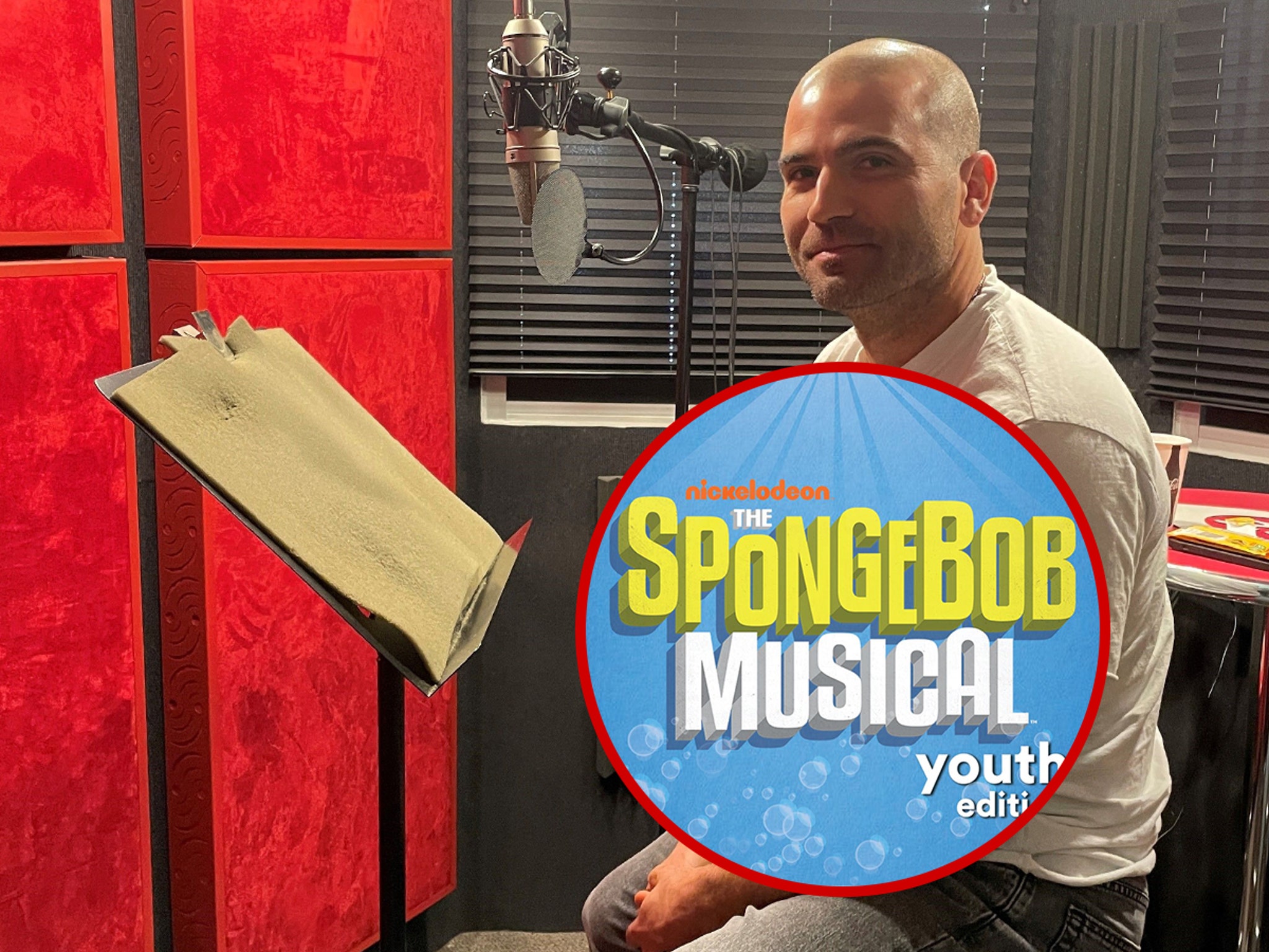 Joey Votto Lends Vocals For Spongebob Musical At Local Children's Theater
