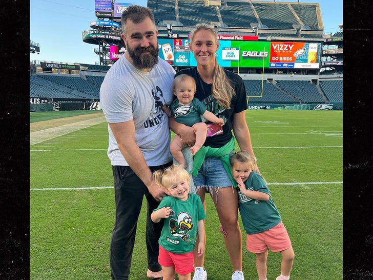 jason kelce dan instagram keluargaM