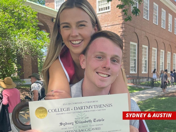 Sydney and Austin austintowle