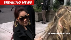 Snooki -- I'm NOT Pregnant ... And Stop Calling Me Fat!