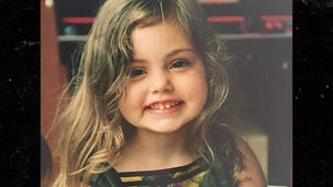 0807-Phoebe-Tonkin-Cute-Kids-hero