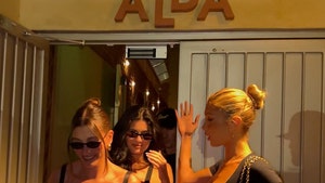 jenner-hadid-bieber-primary-08-14-2025