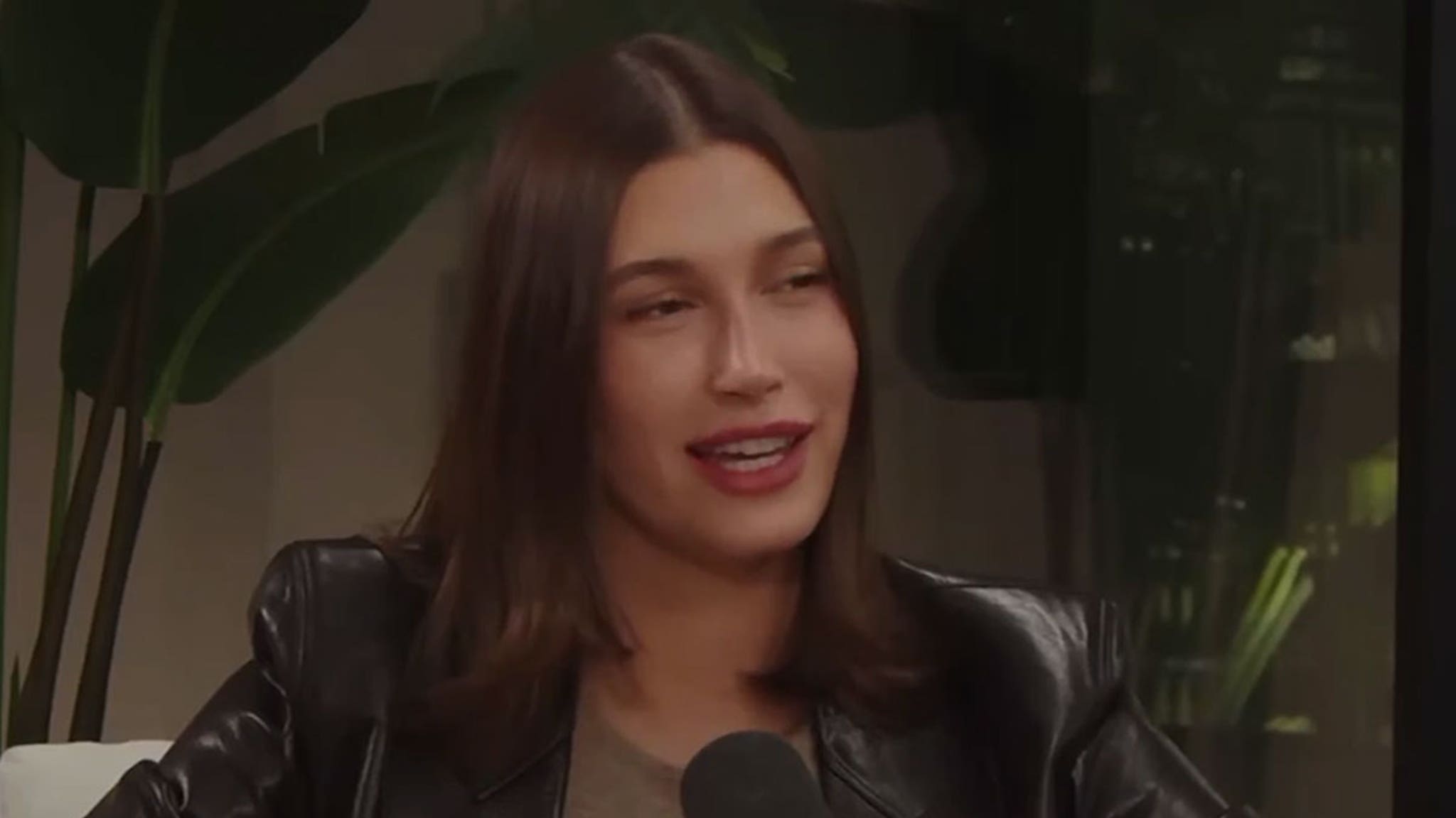 Hailey Bieber zegt dat Baby Jack een verrassing was