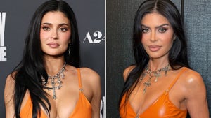 1030-Kylie-Jenner-Lisa-Rinna-Rather-PRIMARY