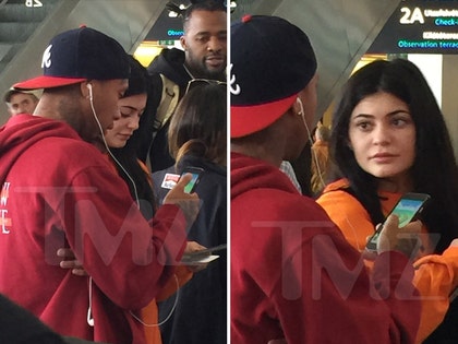 0712-kylie-jenner-tyga-playing-pokemon-go-TMZ-01