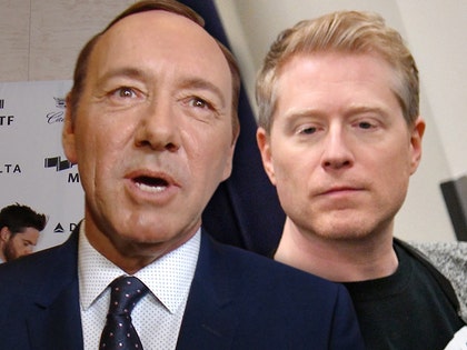 1030-kevin-spacey-anthony-rapp-3