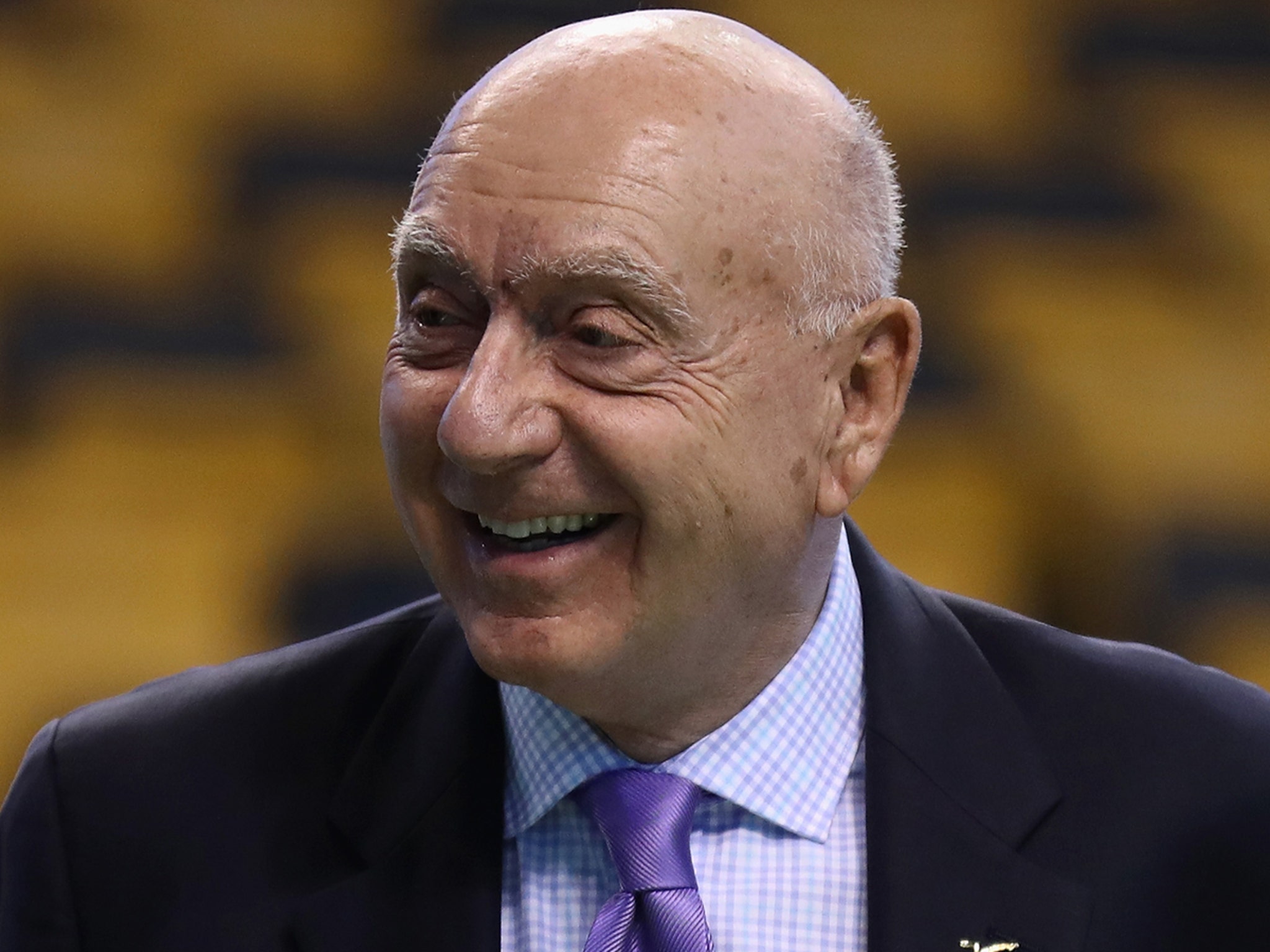 College hoops announcer Dick Vitale, battling cancer, draws