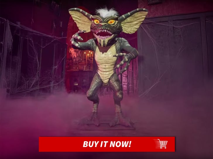 Grimlin-Stripe-Holoine-Animatronics Maine