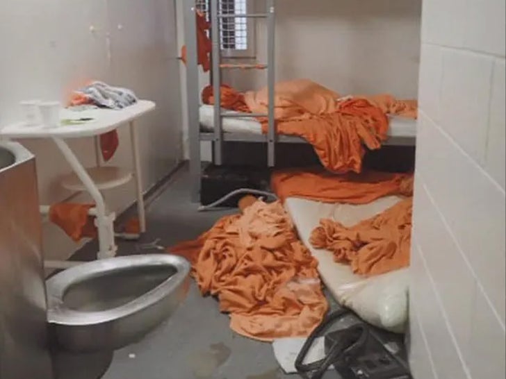 Inside Jeffrey Epstein's Cell