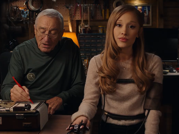 041626 ariana grande primary1