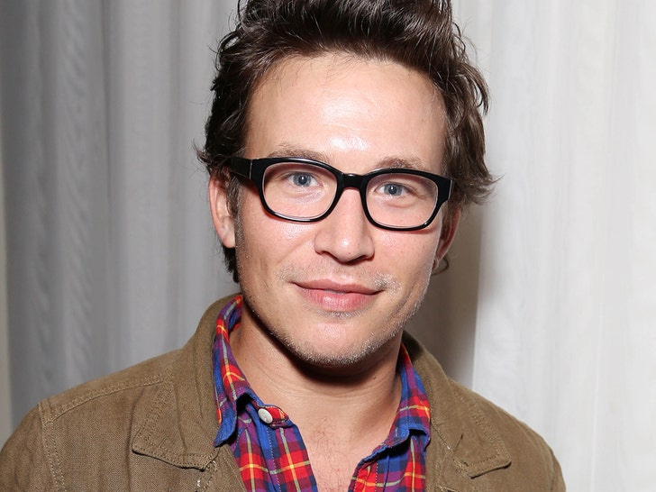 jonathan taylor thomas shuuter