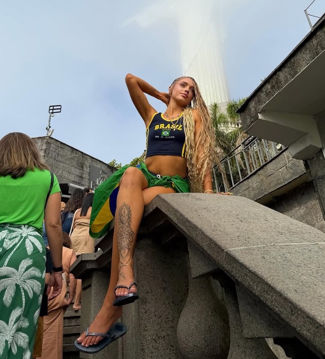 Woah Vicky Brazil 10