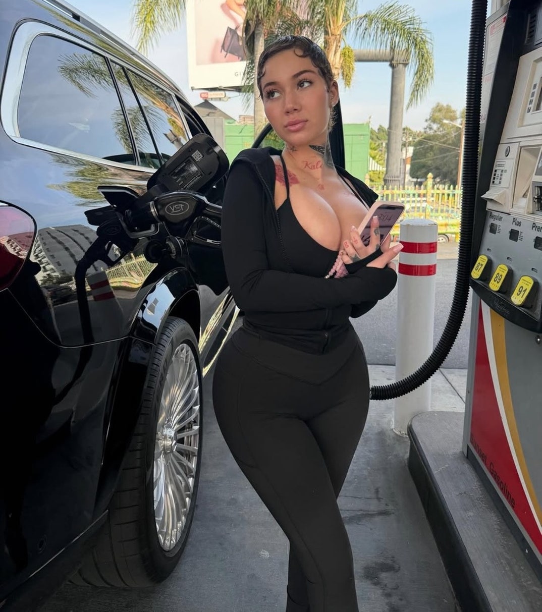 Bhad Bhabie Hot Shots 13