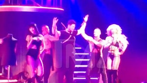 Britney Spears Makes 'Bachelorette' Star Josh Murray Her Dance Slave (VIDEO)