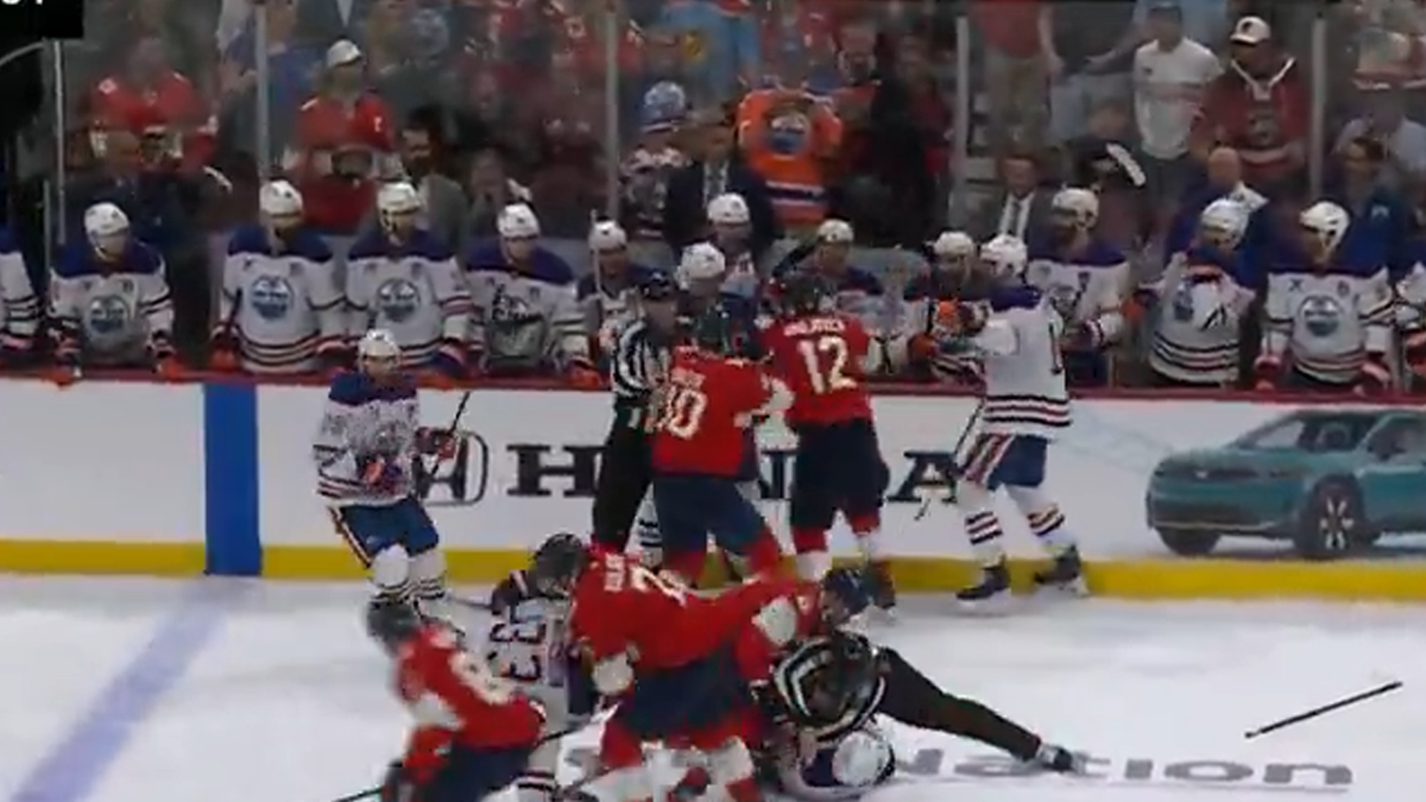 Panthers, Oilers Players Brawl In Stanley Cup Final