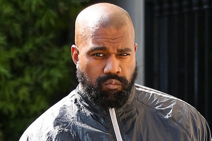 kanye west funny picture dressed up HEAR IT: gives graduation speech in Chicago KANYE WEST FUNNIEST MOMENTS -