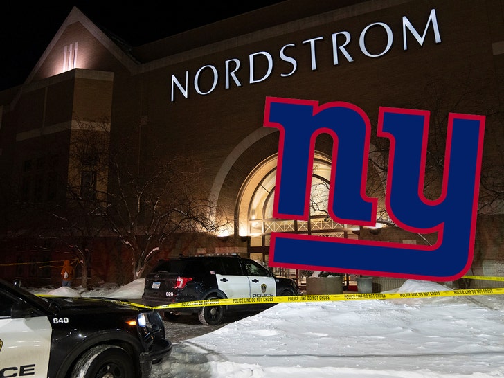 Ny Giants Players Announcer Inside Mall Of America During Fatal Shooting