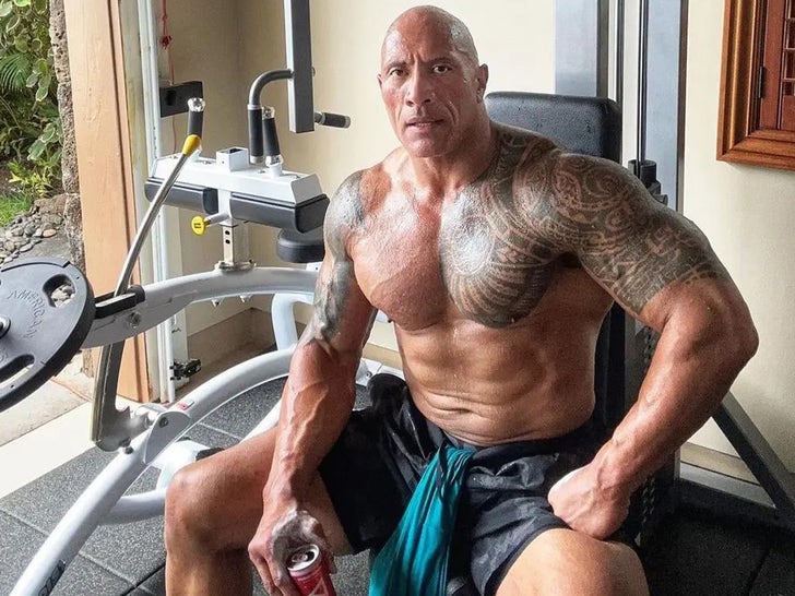 0923-DWAYNE-Johnson-entrenamiento-shots-sum2