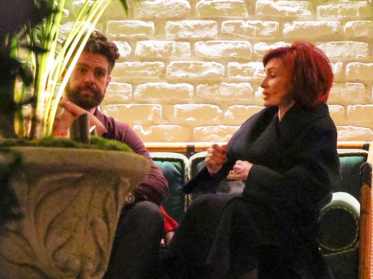 1028-Kelly-Jack-Sharon-Osbourne-Celebrate-KElly-Osbourne-Bday-At-Chateau-Mormont-Sub2