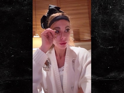 kate-beckinsale-primary-12-31-2025