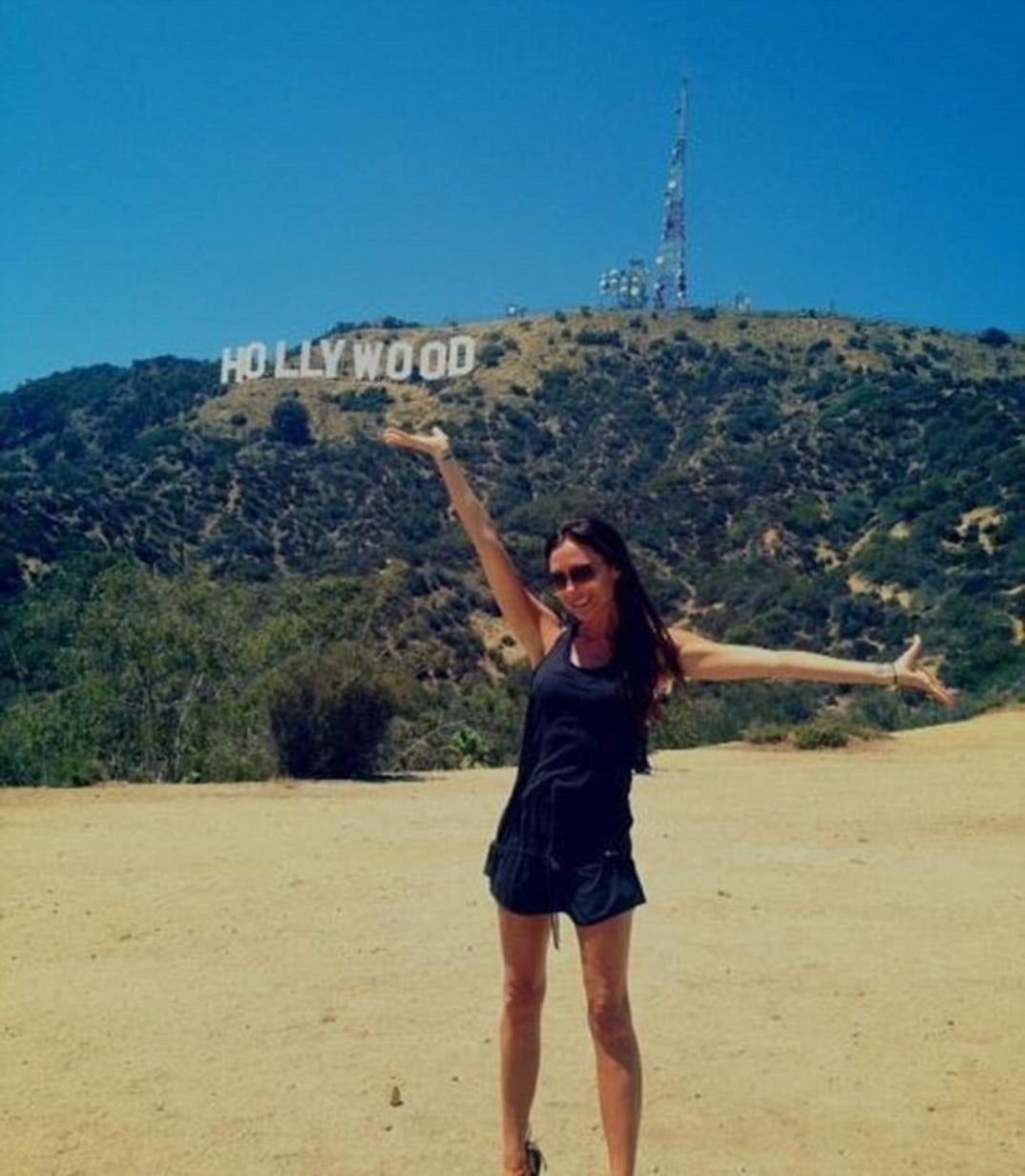Victoria Beckham taking the Hollywood sign hike!