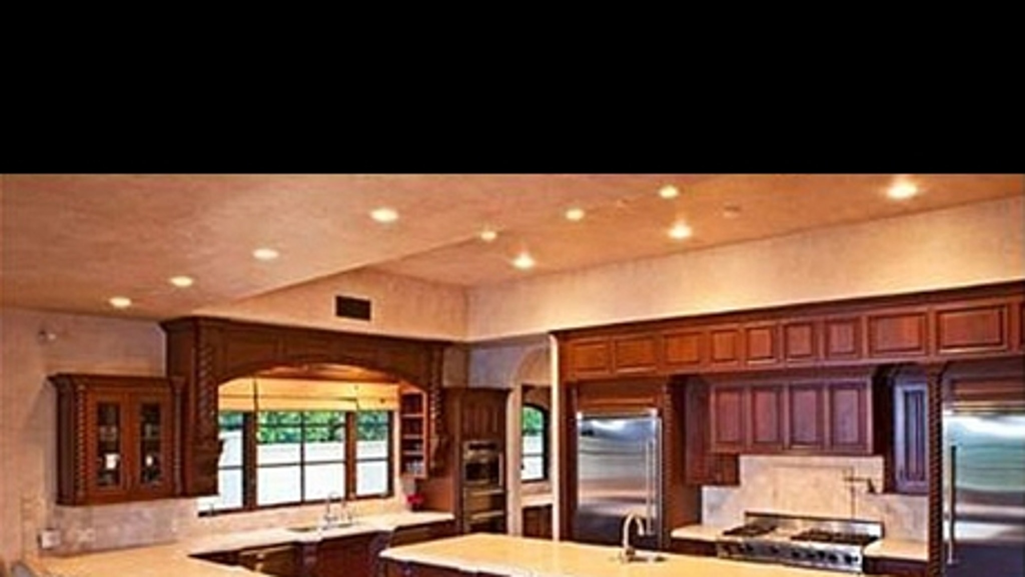 Avril Lavigne House For Sale Photo Gallery